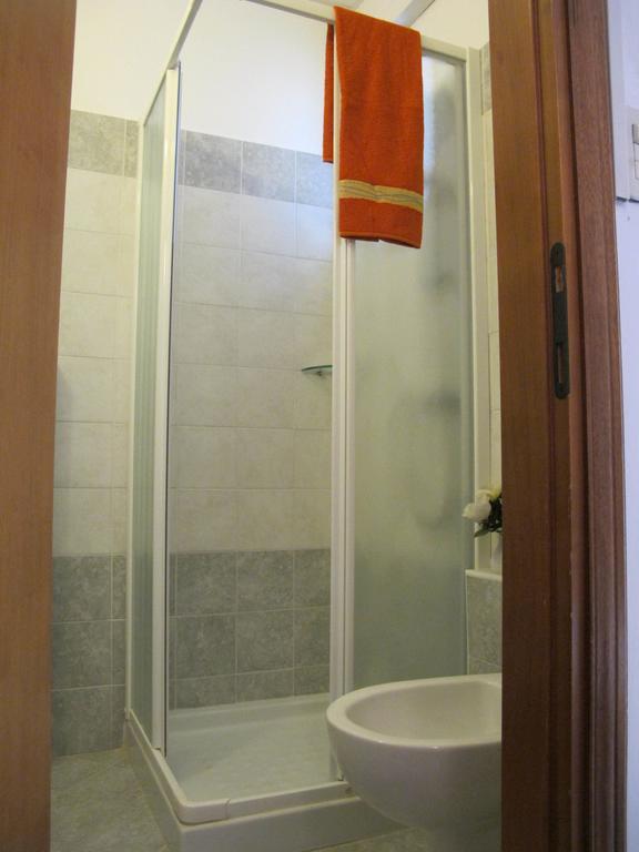Hotel Madrid Ріміні Номер фото